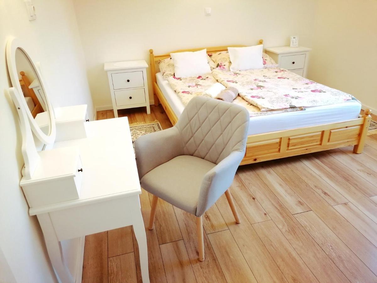 Elisoria Apartments แชร์สเซกโตไม ภายนอก รูปภาพ