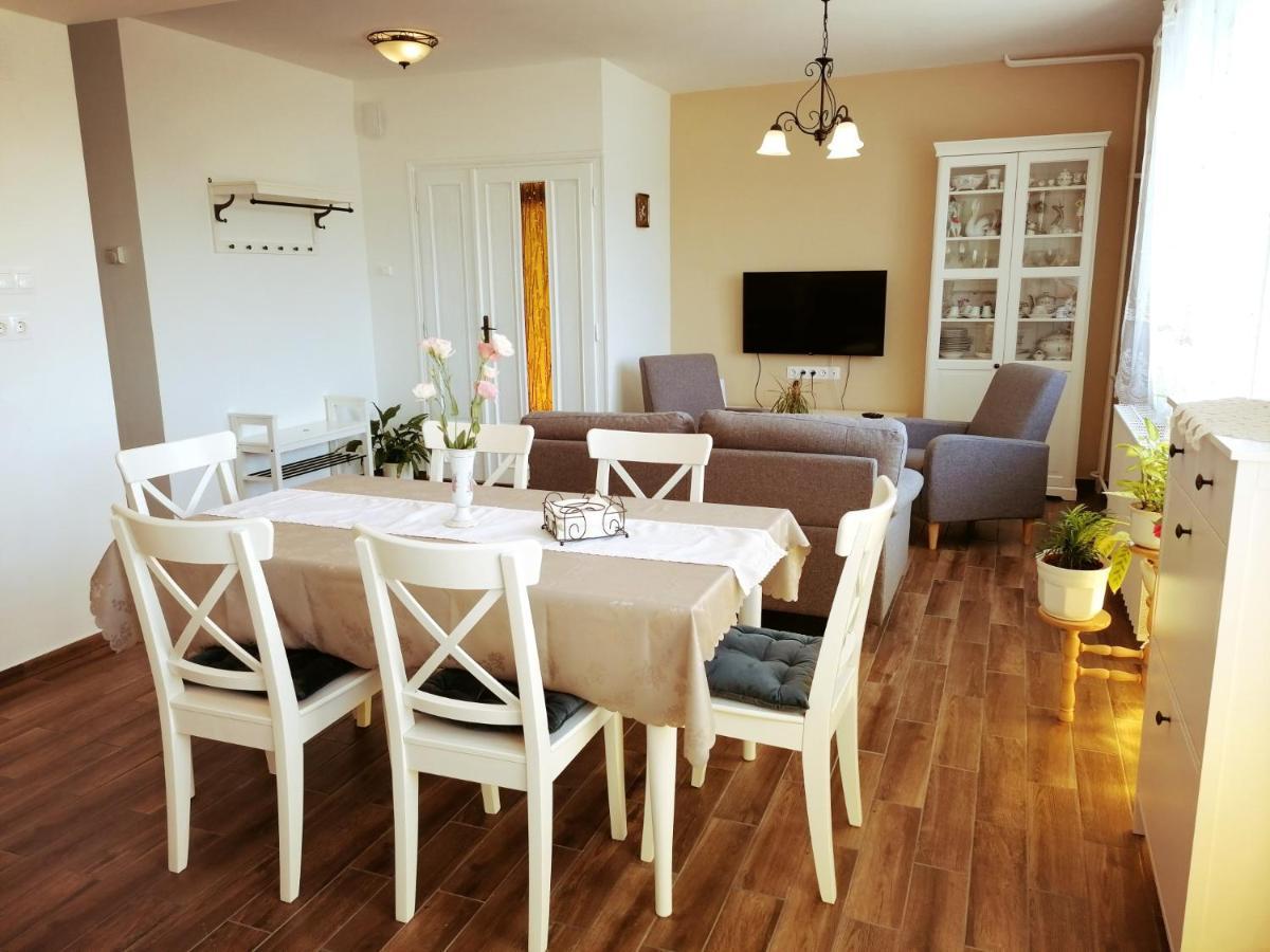 Elisoria Apartments แชร์สเซกโตไม ภายนอก รูปภาพ
