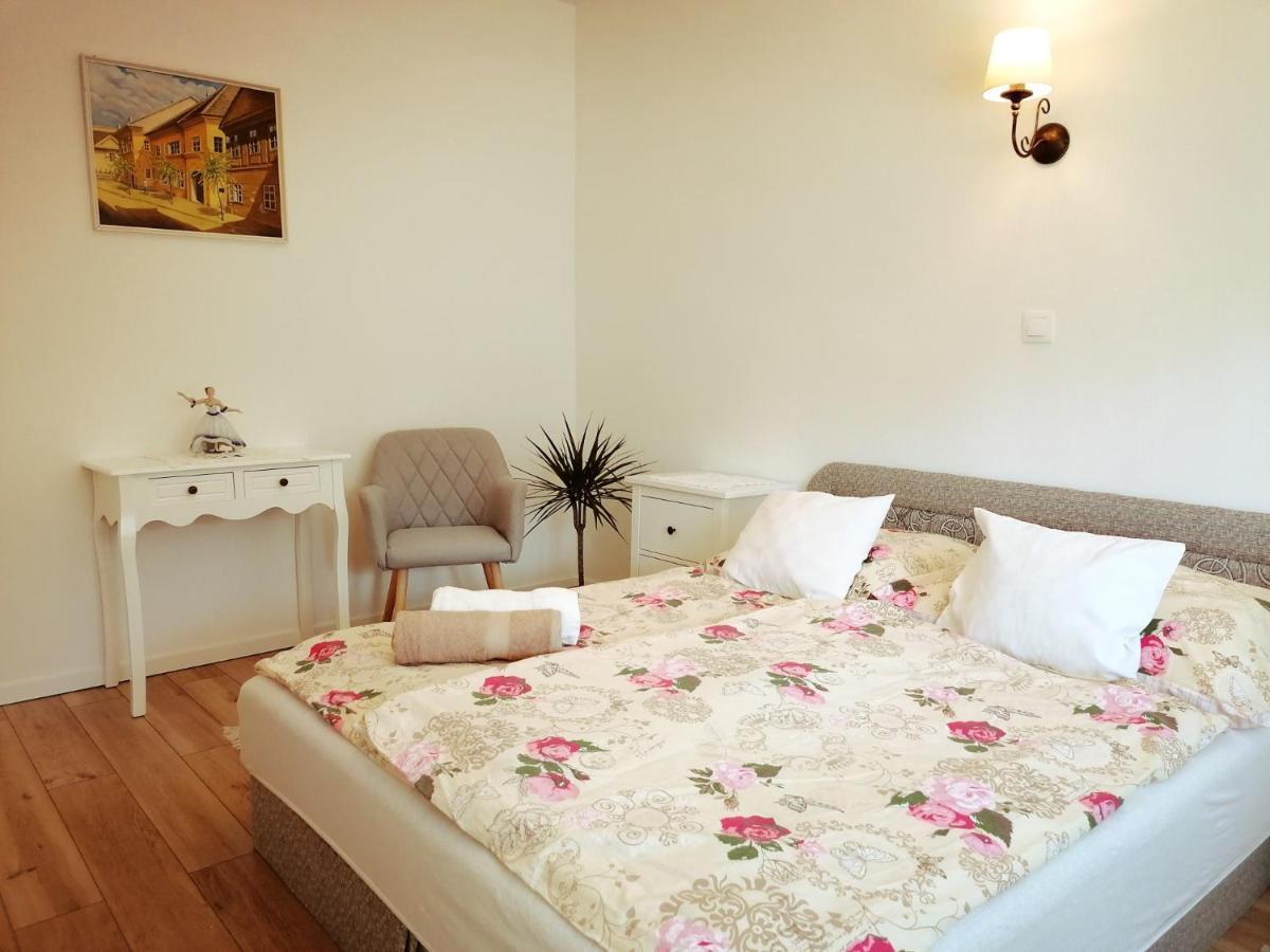 Elisoria Apartments แชร์สเซกโตไม ภายนอก รูปภาพ